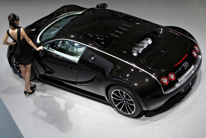 Illustration for article titled The booth professionals of the Shanghai Motor Show